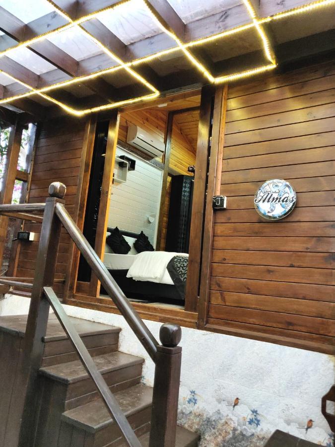 Rock Forest Goa Honeymoon Cottages Calangute Exterior photo